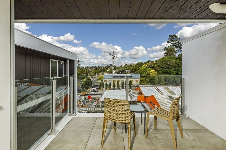 Photo of property in 407/25 Bute Road, Browns Bay, Auckland, 0630