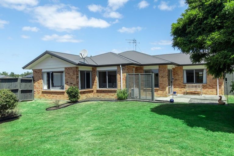 Photo of property in 15 Corsair Place, Melville, Hamilton, 3206