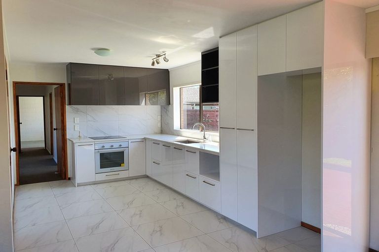 Photo of property in 1/30 Vivian Wilson Drive, Eastern Beach, Auckland, 2012