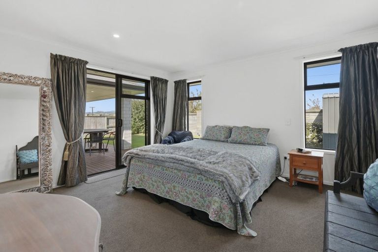Photo of property in 14 Saint Thomas Avenue, Pyes Pa, Tauranga, 3112