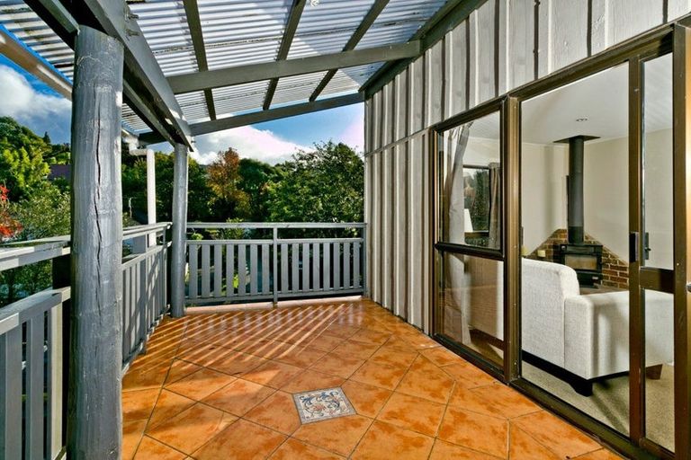 Photo of property in 81 Oaktree Avenue, Browns Bay, Auckland, 0630