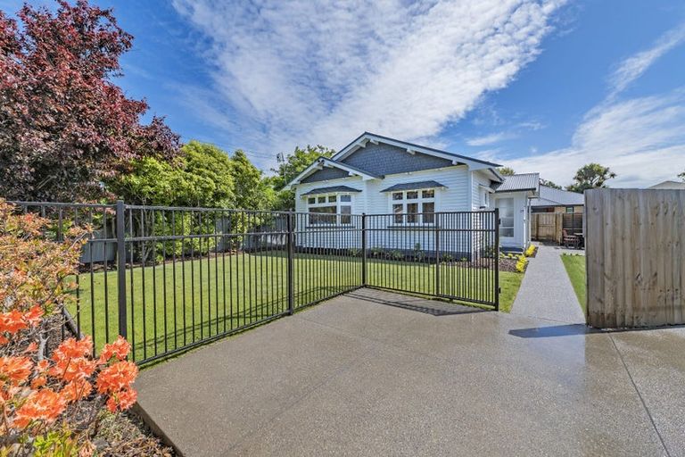 Photo of property in 15 Cardiff Avenue, Somerfield, Christchurch, 8024