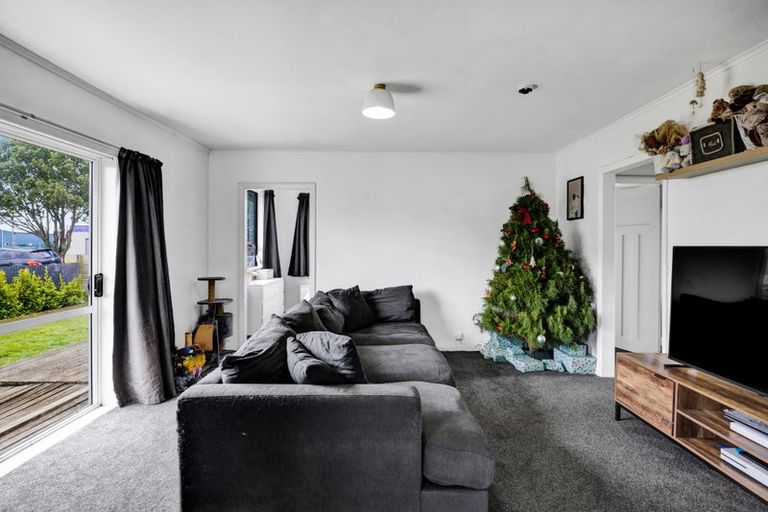 Photo of property in 391 Waihi Road, Normanby, Hawera, 4614