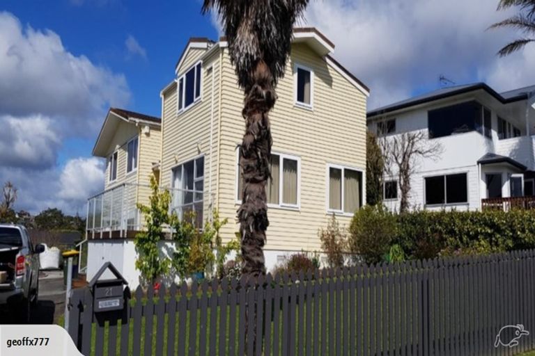 Photo of property in 21 Judkins Crescent, Cockle Bay, Auckland, 2014
