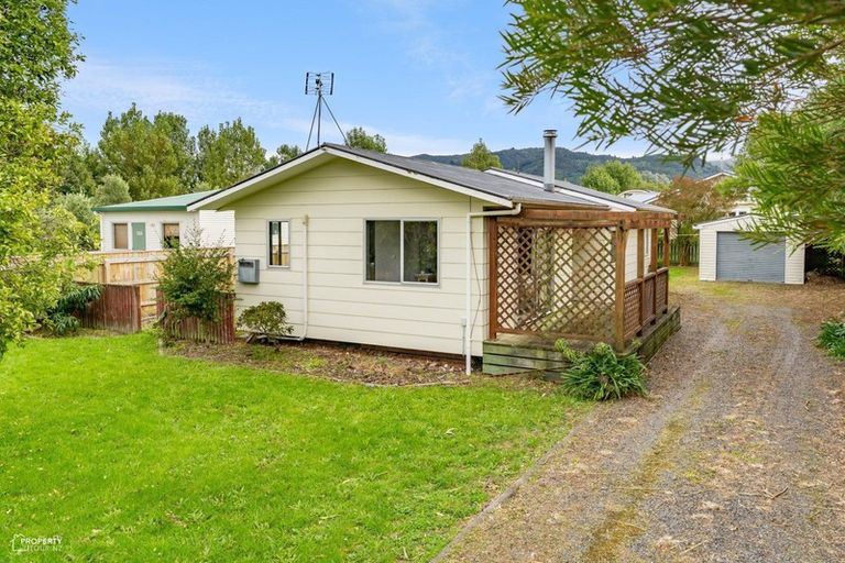 Photo of property in 38 Waite Street, Featherston, 5710