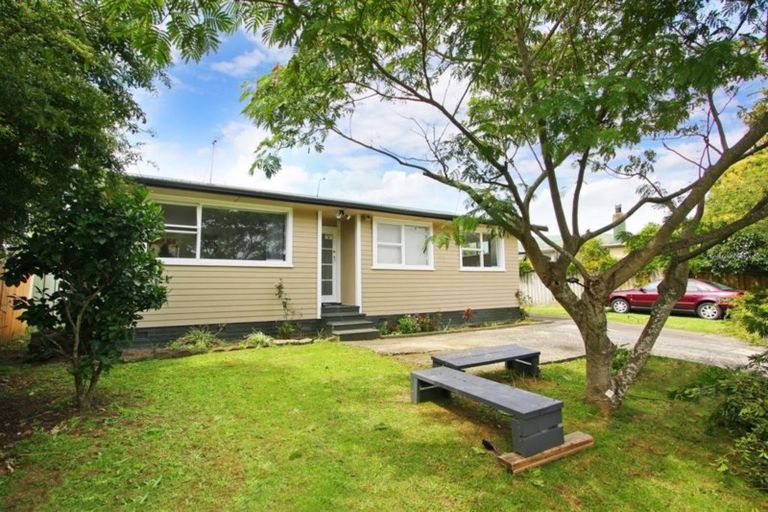 Photo of property in 32 Antrim Crescent, Otara, Auckland, 2023