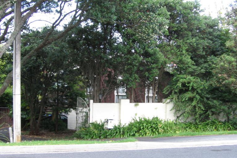 Photo of property in 5 View Road, Campbells Bay, Auckland, 0630