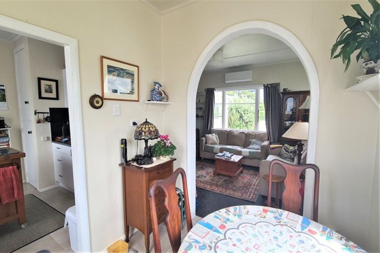 Photo of property in 147 Tasman Street, Opunake, 4616