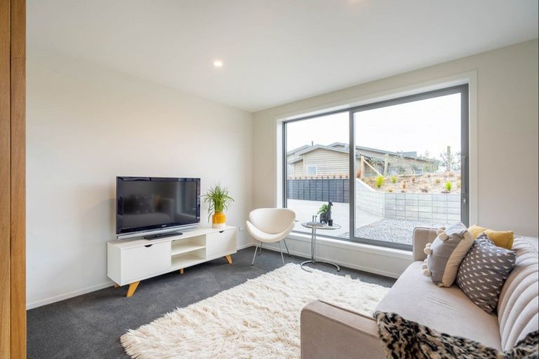 Photo of property in 23 Ferndale Drive, Waikanae, 5036