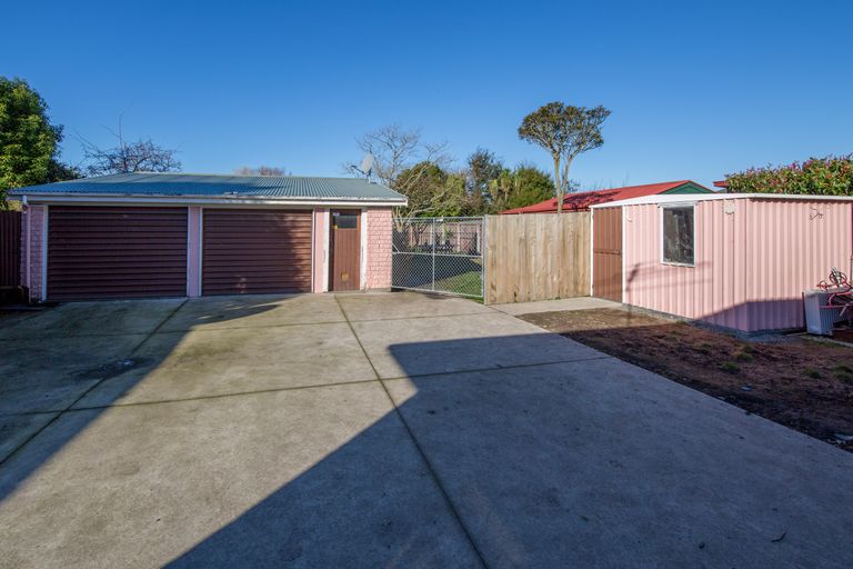 Photo of property in 4 Shaftesbury Street, Avonhead, Christchurch, 8042