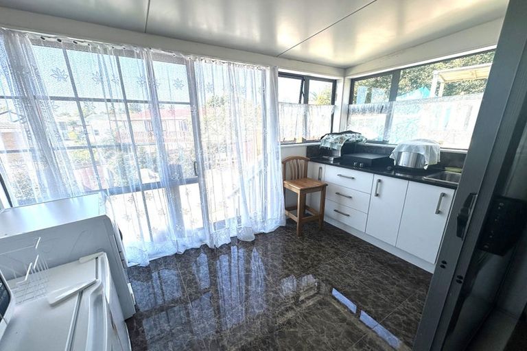 Photo of property in 13 Ervine Place, Bucklands Beach, Auckland, 2014