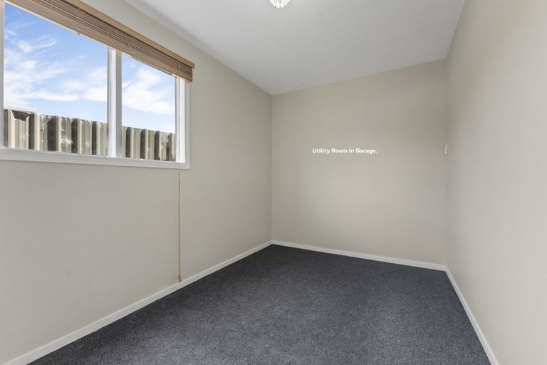 Photo of property in 12 Delta Place, Milson, Palmerston North, 4414
