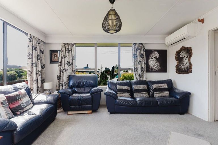 Photo of property in 25 Thyra Street, Dannevirke, 4930