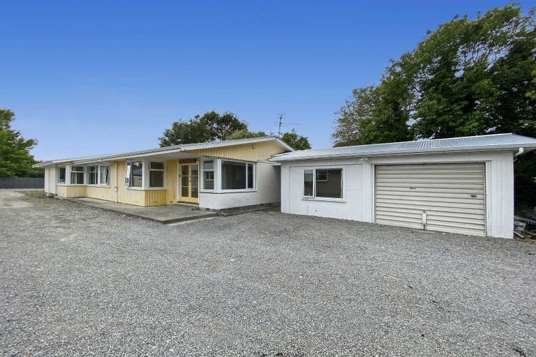 Photo of property in 6 Clonbern Place, Upper Riccarton, Christchurch, 8041