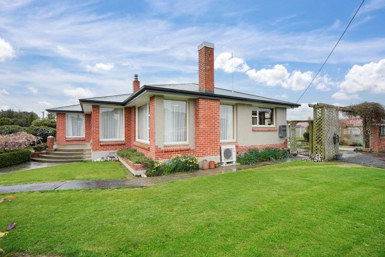Photo of property in 81 Orawia Road, Tuatapere, 9620