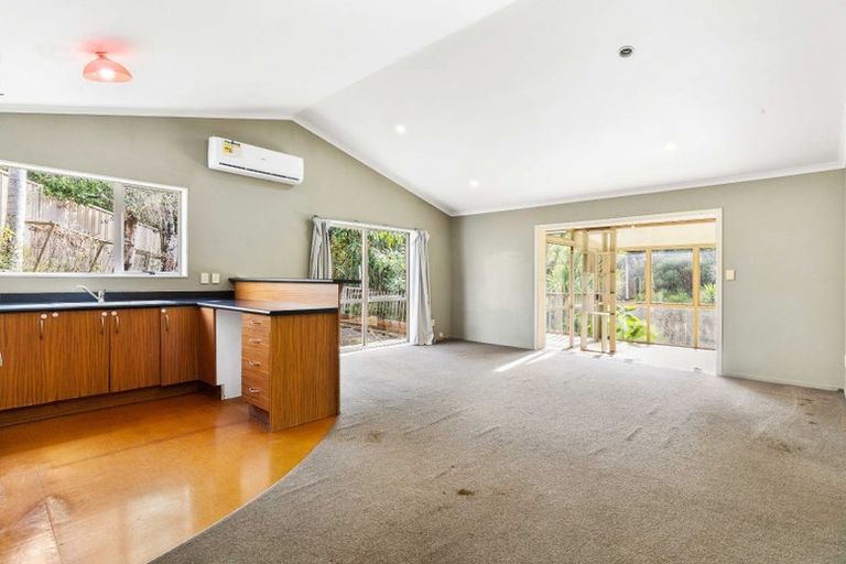 Photo of property in 9 Carillon Place, Massey, Auckland, 0614