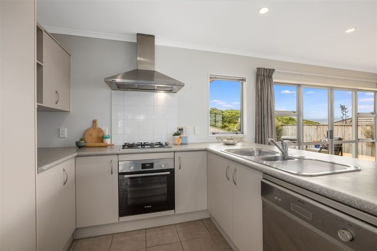 Photo of property in 25 Milford Street, Aotea, Porirua, 5024