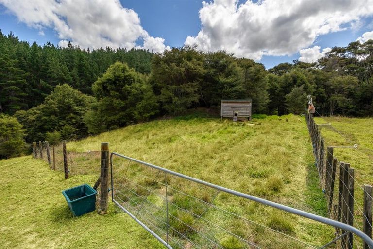 Photo of property in 105 Zanders Road, Helensville, Waimauku, 0882