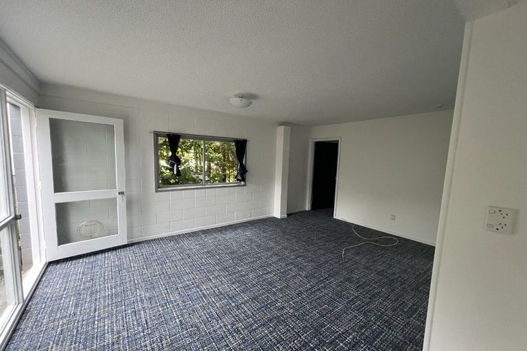 Photo of property in 1/22 Glenvar Road, Torbay, Auckland, 0630