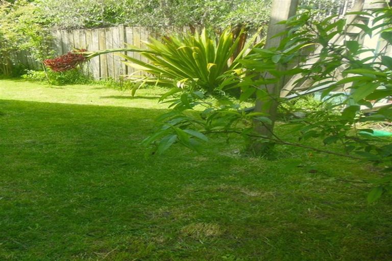 Photo of property in 2/33 Egremont Street, Belmont, Auckland, 0622