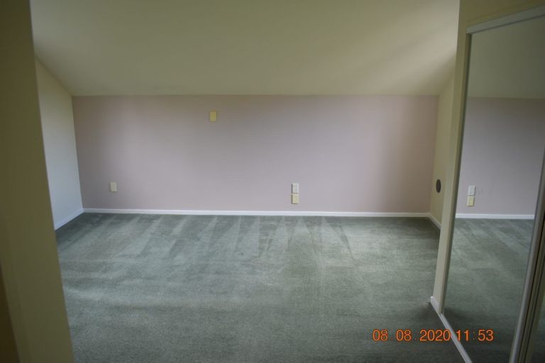 Photo of property in 31c Greenvalley Rise, Glenfield, Auckland, 0629