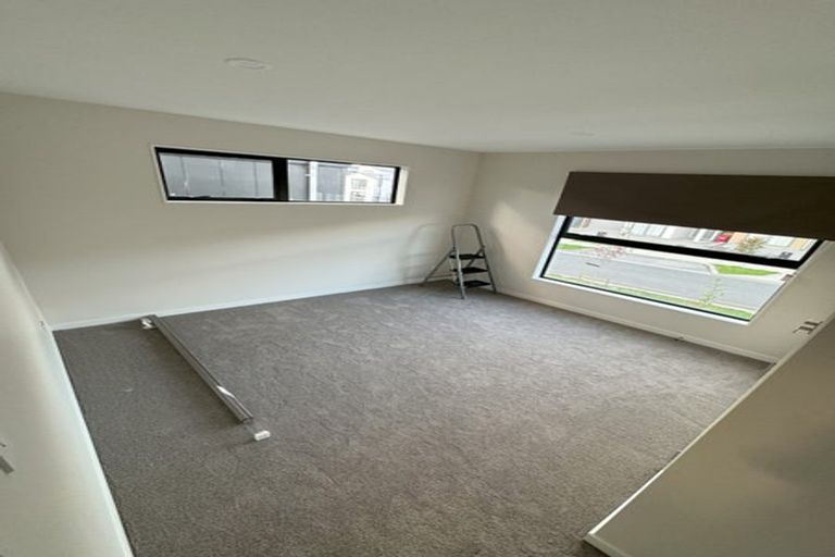 Photo of property in 26 Pohewa Road, Silverdale, 0932