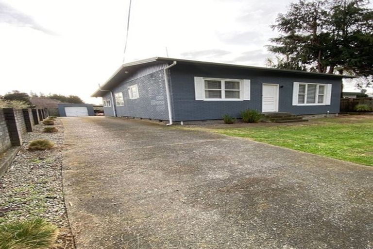 Photo of property in 172 Main Road South, Raumati South, Paraparaumu, 5032