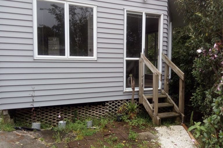 Photo of property in 17 Taurus Crescent, Beach Haven, Auckland, 0626