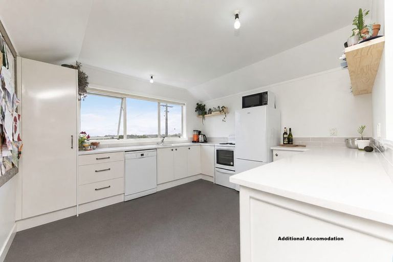 Photo of property in 69 Puke Road, Kumeu, 0891
