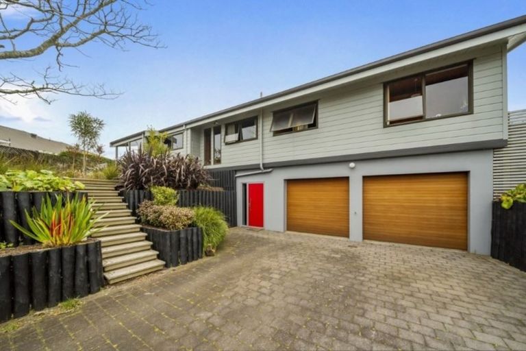 Photo of property in 9 Ash Place, Whalers Gate, New Plymouth, 4310