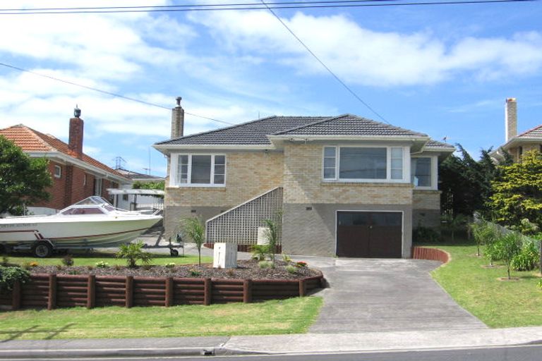 Photo of property in 54 Rogan Street, Mount Roskill, Auckland, 1041