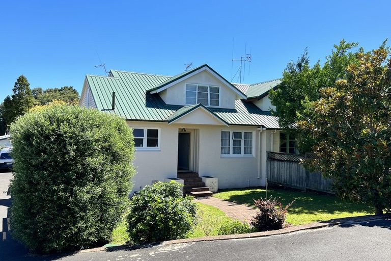 Photo of property in 120 Forest Lake Road, Forest Lake, Hamilton, 3200