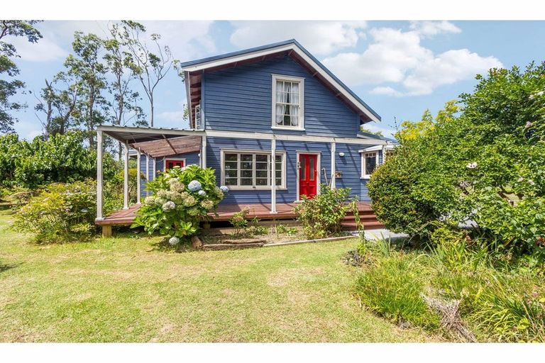Photo of property in 1059 Pouto Road, Te Kopuru, 0391