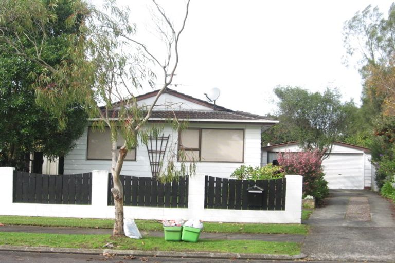 Photo of property in 7 Lyren Place, Half Moon Bay, Auckland, 2012