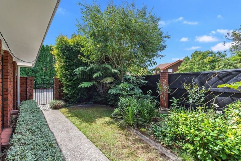 Photo of property in 32 Cooper Place, Chedworth, Hamilton, 3210