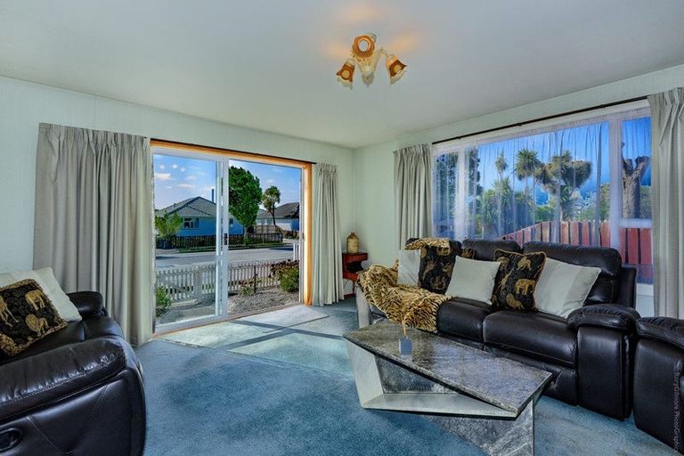 Photo of property in 1/138 Wainoni Road, Avondale, Christchurch, 8061