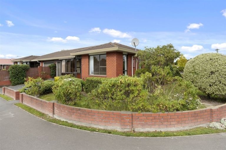 Photo of property in 1/161 Northcote Road, Northcote, Christchurch, 8052