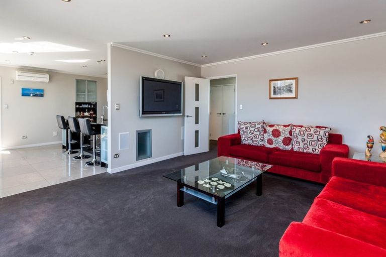 Photo of property in 244a Saint Aubyn Street, New Plymouth, 4310