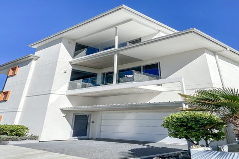 Photo of property in 615 Marine Parade, Napier South, Napier, 4110
