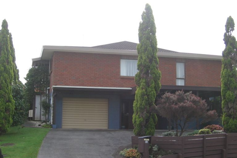 Photo of property in 56 Amorino Drive, Red Beach, 0932