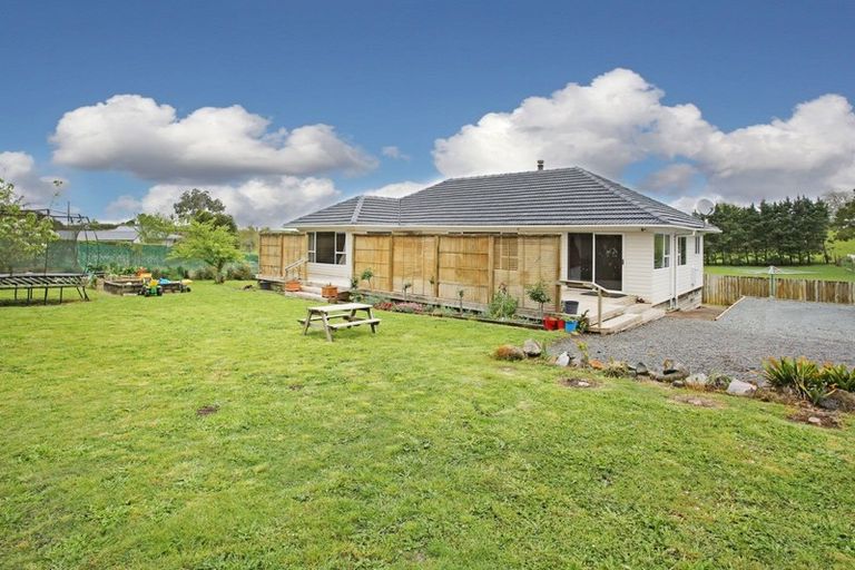 Photo of property in 210 Morrison Road, Pukekawa, Tuakau, 2696