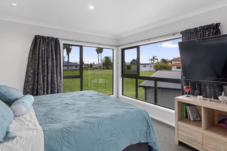 Photo of property in 18 Mariners Haven, One Tree Point, 0118