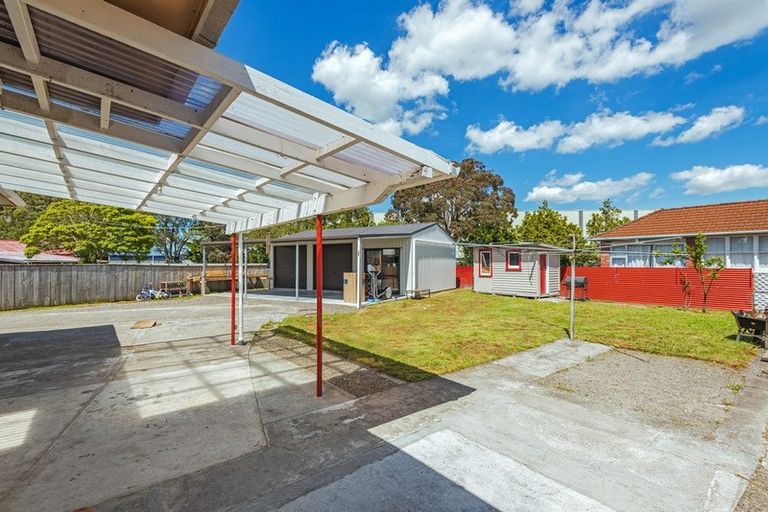 Photo of property in 83 Clyde Crescent, Roslyn, Palmerston North, 4414