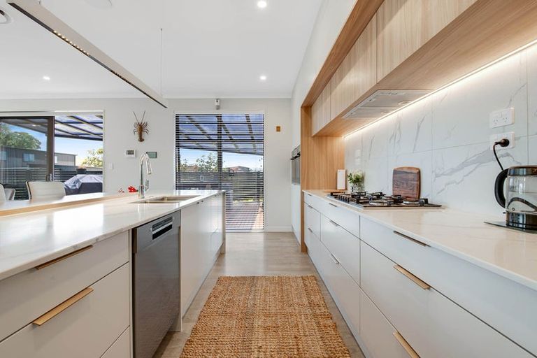 Photo of property in 87 Argent Lane, Wainui, 0932