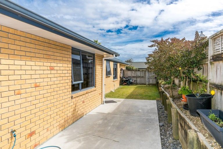 Photo of property in 21 Twickenham Place, Nawton, Hamilton, 3200