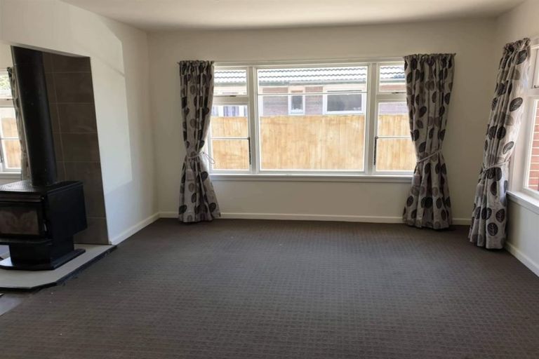 Photo of property in 35 Appleby Crescent, Burnside, Christchurch, 8053