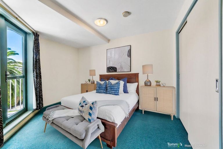 Photo of property in Palm Grove Apartments, 9/13c Palm Grove, Berhampore, Wellington, 6023