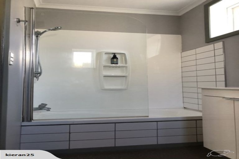 Photo of property in 32 Atkinson Street, South Dunedin, Dunedin, 9012