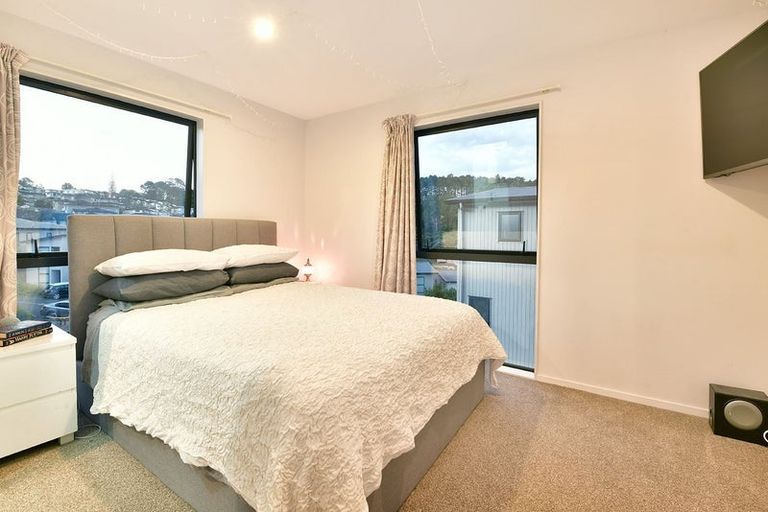 Photo of property in 13 Makamaka Lane, Albany Heights, Auckland, 0632