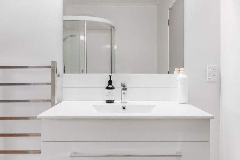 Photo of property in Waterview Estate, 5/4 Greystone Place, Omokoroa, 3114